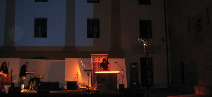 Photograph 9 of 12