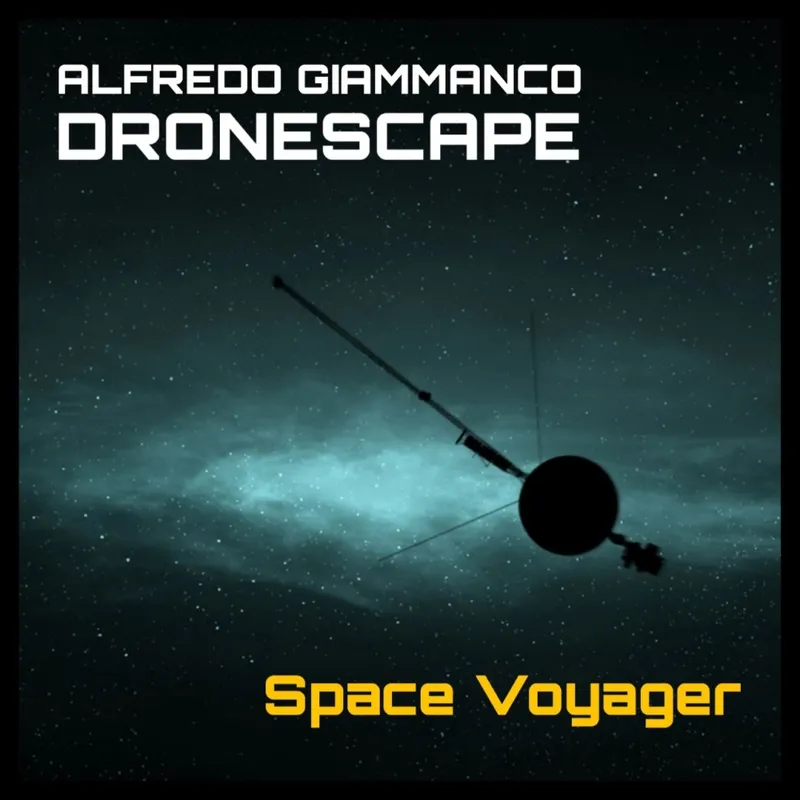 Copertina di Space Voyager